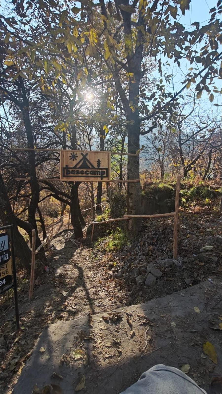 Hostel Basecamp Manali Zewnętrze zdjęcie