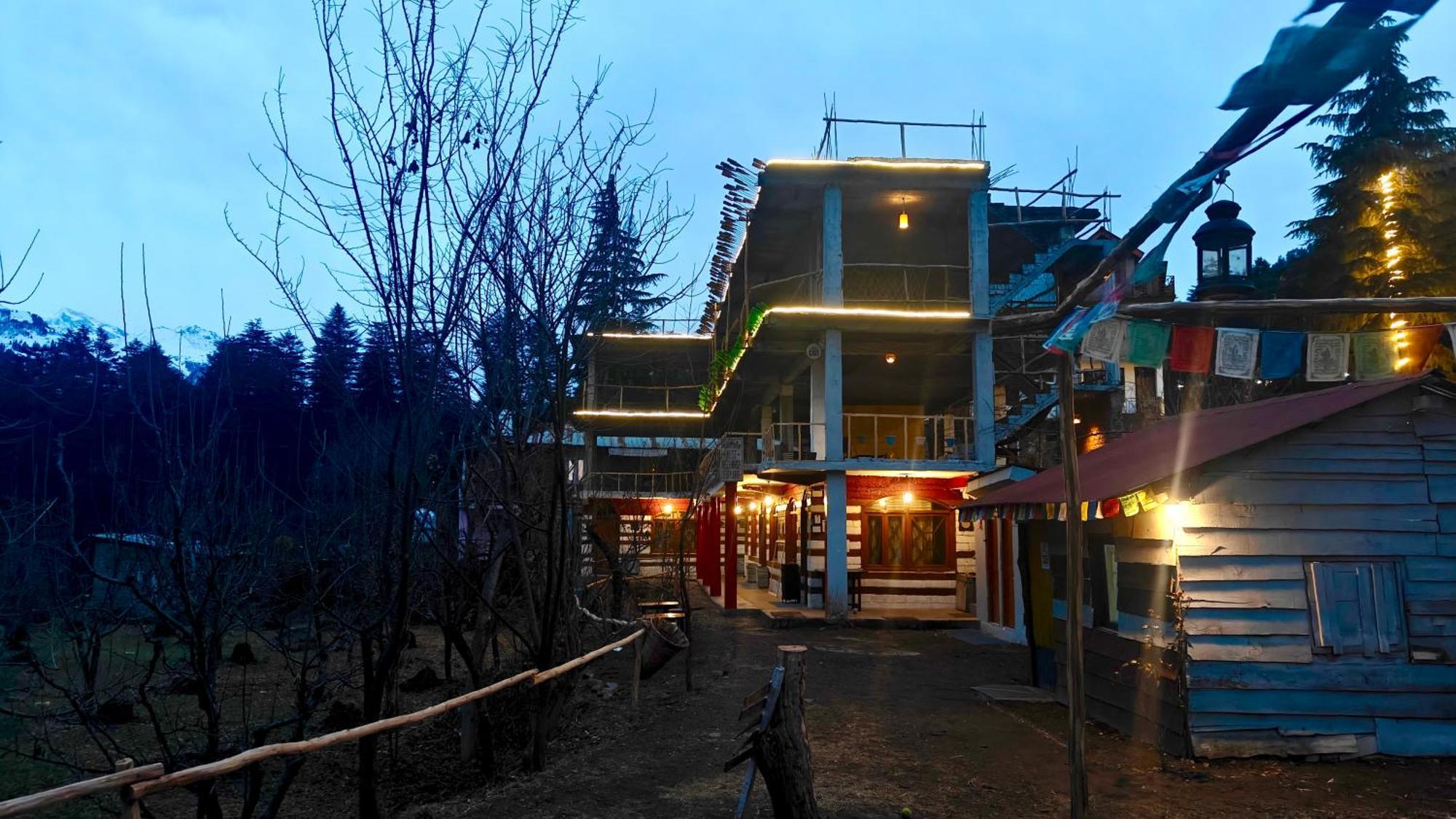 Hostel Basecamp Manali Zewnętrze zdjęcie